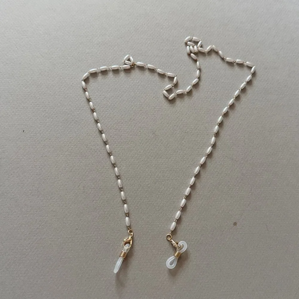 Pearl Beaded Eyeglass Chain A1652